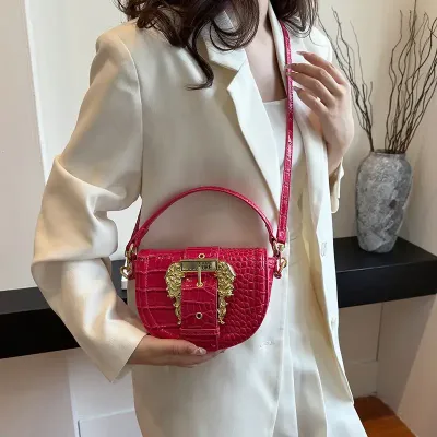 VERSATILE TEXTURE SHOULDER BAG